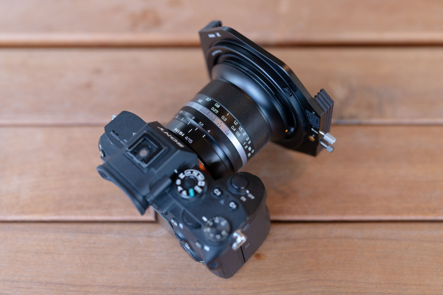 Объектив NiSi 15 mm f4 FF Aspherical для камер с байонетом Canon RF