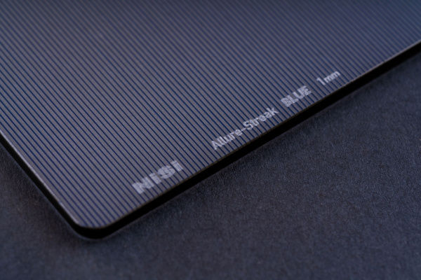 Blue-1mm-on-black